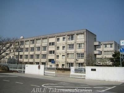 高松市立木太中学校(中学校/中等教育学校)まで703m フレグランス川西　Ｂ棟