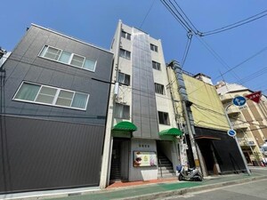 USビル