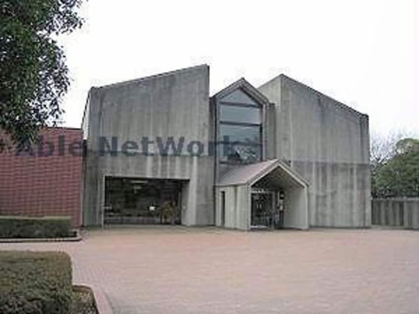 羽生市立図書館(図書館)まで2714m サニープロムナード