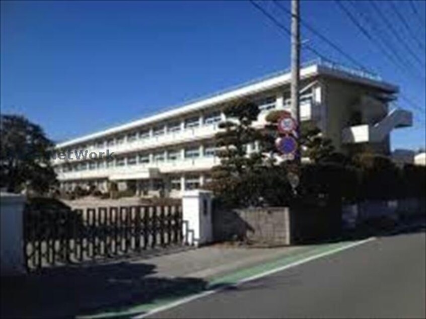 加須市立騎西小学校(小学校)まで738m メゾン・ジュリエンヌ