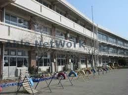 久喜市立菖蒲小学校(小学校)まで281m グリーンビレッジC