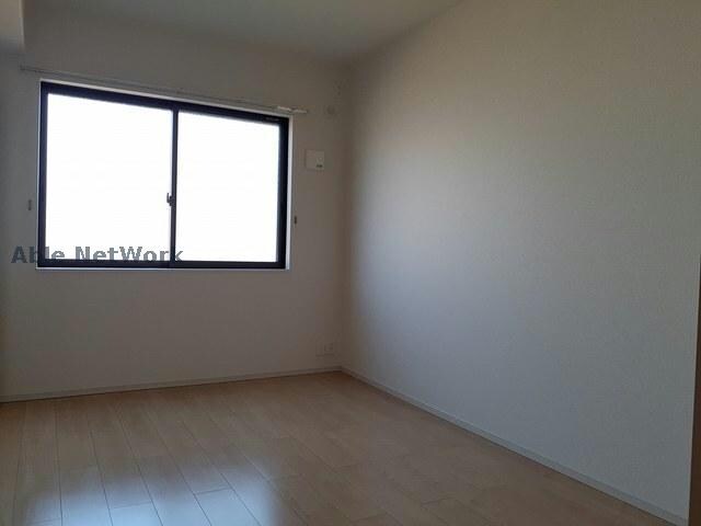  コスモス　ストリート