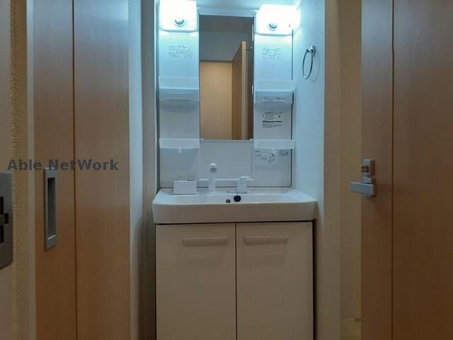  コスモス　ストリート