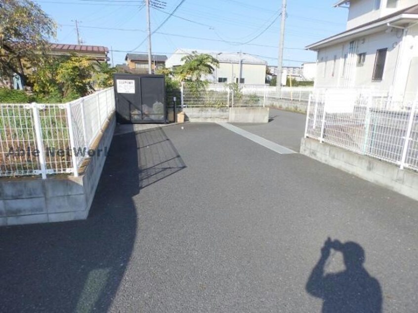 ゴミ置き場 メゾンリバーサイド