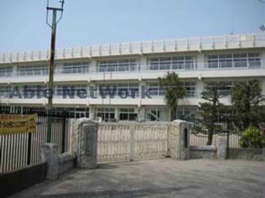 久喜市立鷲宮小学校(小学校)まで833m メゾンリバーサイド