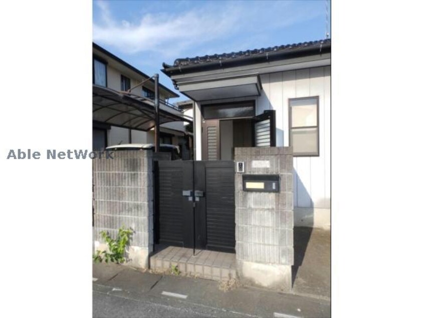  南羽生武井貸家