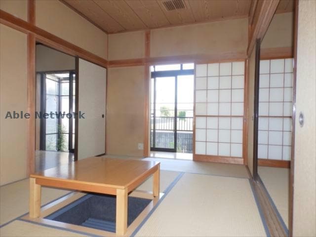  南羽生武井貸家