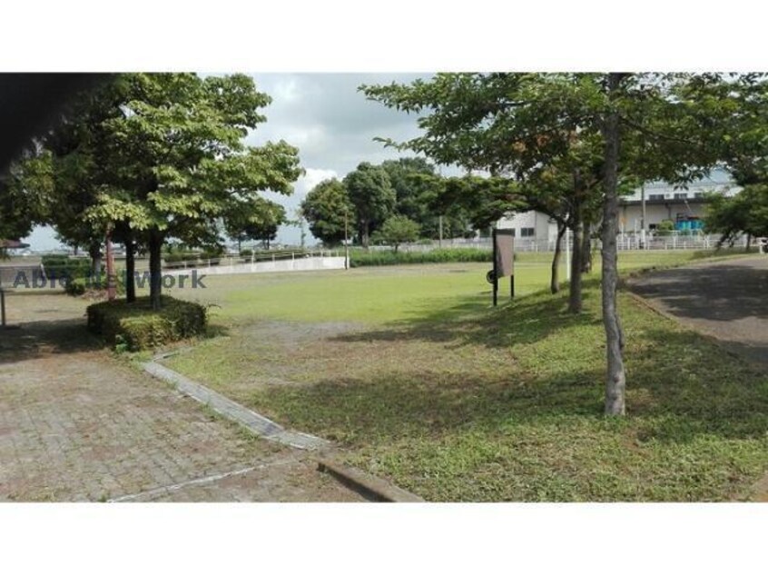 小松東公園(公園)まで760m カルマ　ルーメ