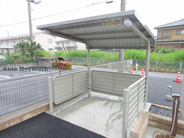  インプレスハウス