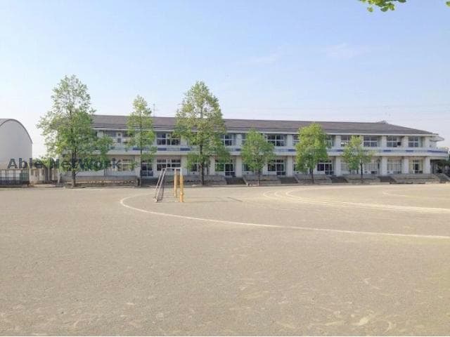 羽生市立手子林小学校(小学校)まで1179m リードアンジュⅠ