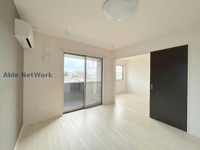 同モデル Ｓ－ペニンシュラ