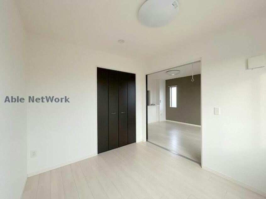 同モデル Ｓ－ペニンシュラ