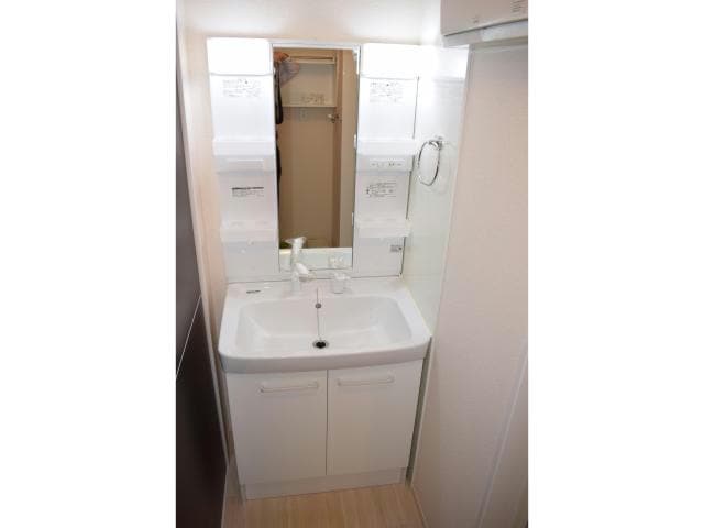  東北本線<宇都宮線>/宇都宮駅 車移動　12分3.1km 2階 築11年