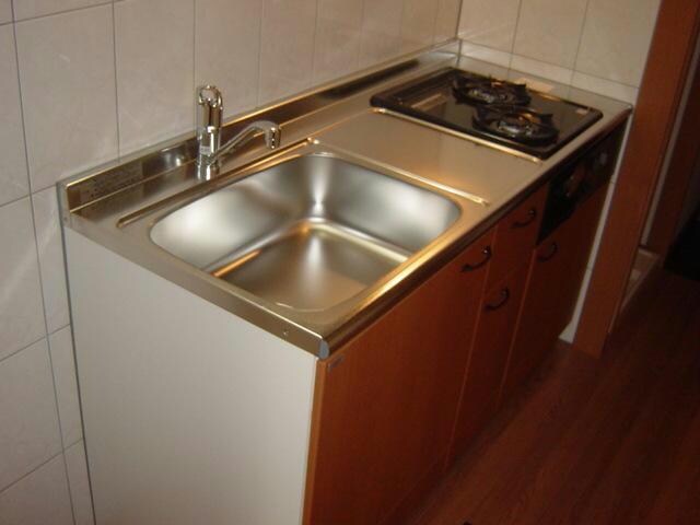 キッチン 東北本線<宇都宮線>/宇都宮駅 車移動　18分7.6km 1階 築16年