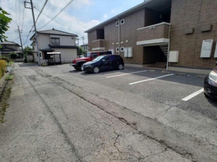 居室 東北本線<宇都宮線>/宇都宮駅 徒歩33分 1階 築17年