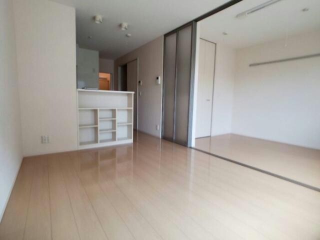 リビング・ダイニング 東北本線<宇都宮線>/宇都宮駅 徒歩33分 1階 築17年