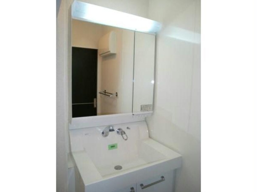 洗面所・脱衣所 東北本線<宇都宮線>/岡本駅 徒歩6分 2階 築15年