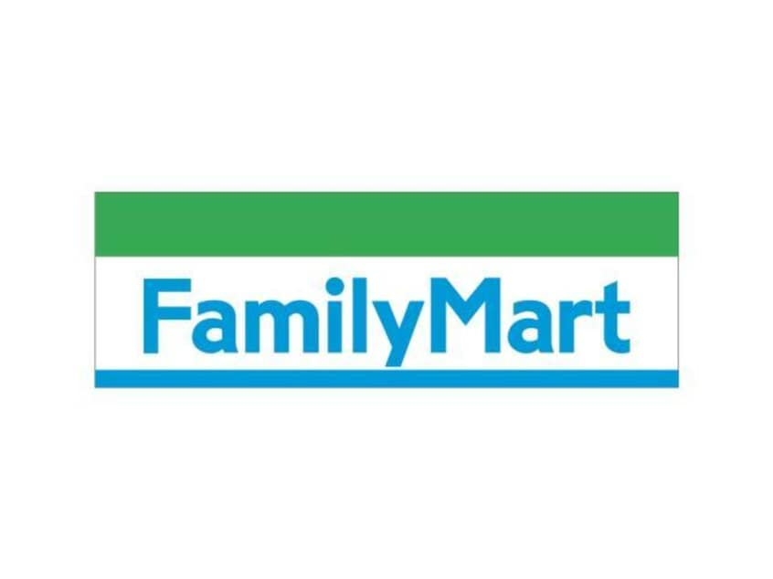 ファミリーマート宇都宮簗瀬町店(コンビニ)まで562m エクレール下栗　Ｃ