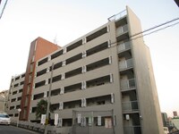 東山ハウス