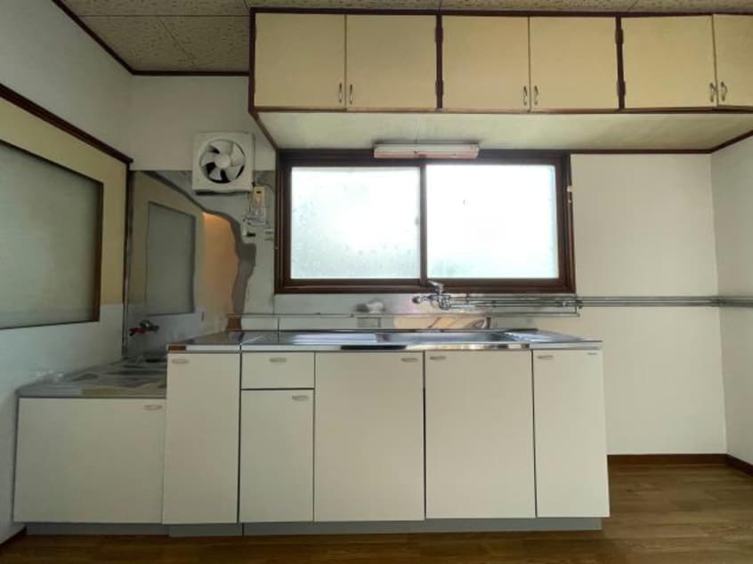  北光町4丁目戸建（4SLDK)