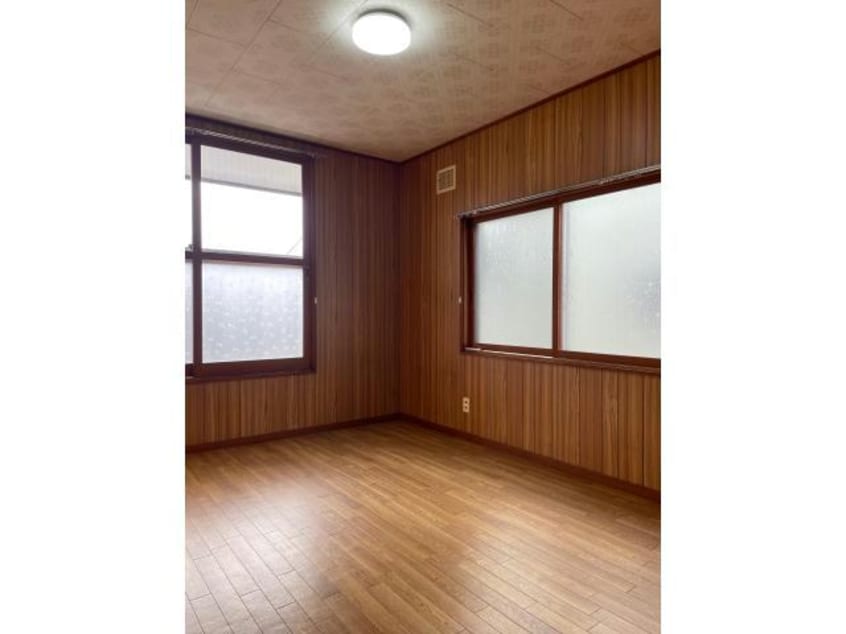  北光町4丁目戸建（4SLDK)