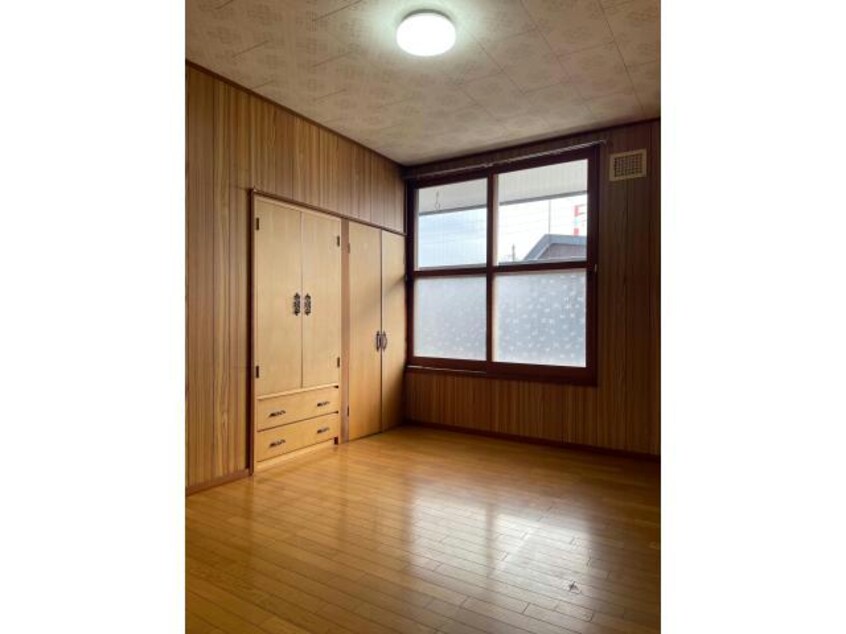  北光町4丁目戸建（4SLDK)