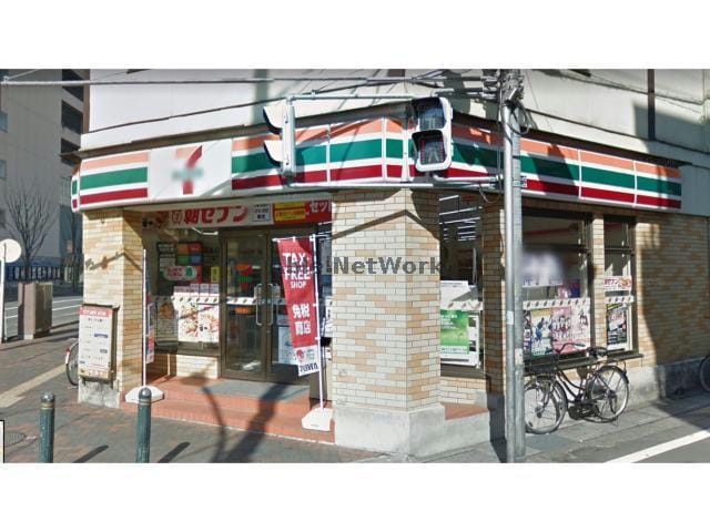 セブンイレブン熊谷駅東通り店(コンビニ)まで466m APL Ⅲ（アルムプレミアムリビング Ⅲ）