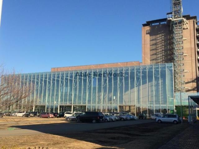 熊谷市役所さくらめいと出張所(役所)まで1335m グランビューⅡ（熊谷市新堀）