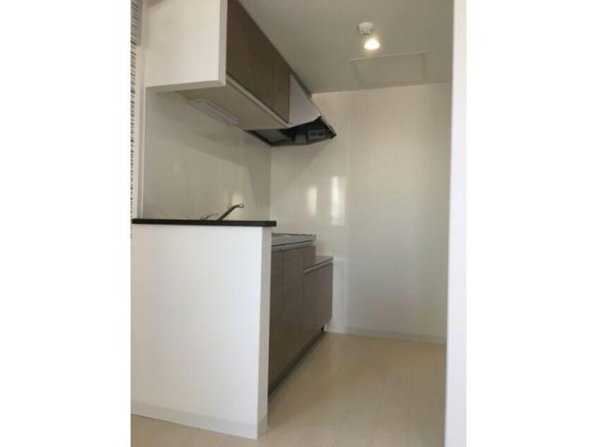  メニーズコート中央図書館