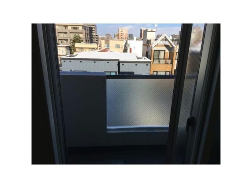  メニーズコート中央図書館