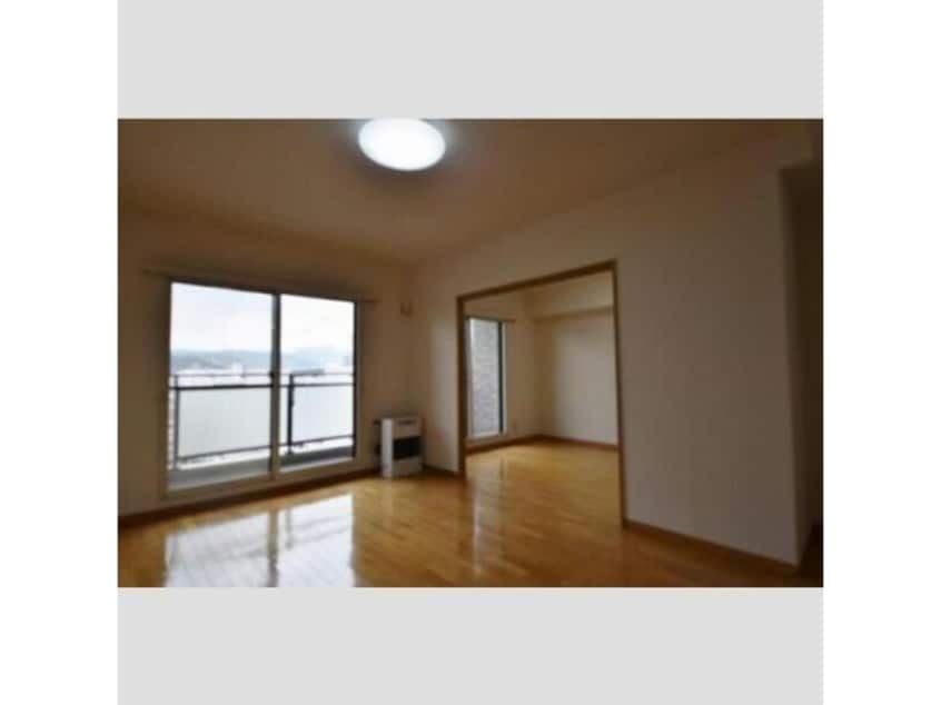  ノーザンパレス77