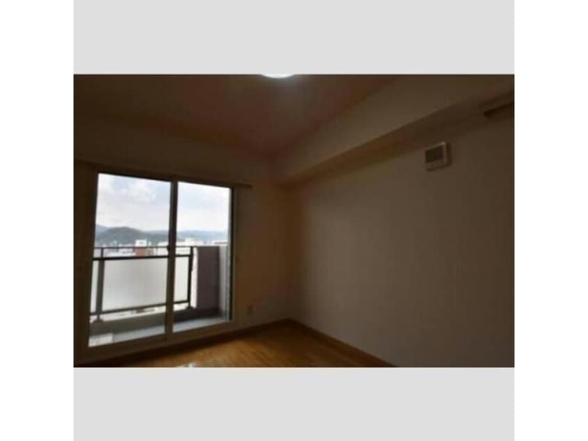  ノーザンパレス77