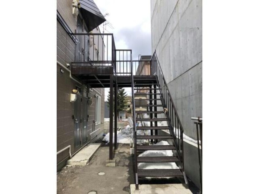  クリエイト伏見