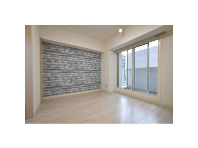  ブラントゥール伏見