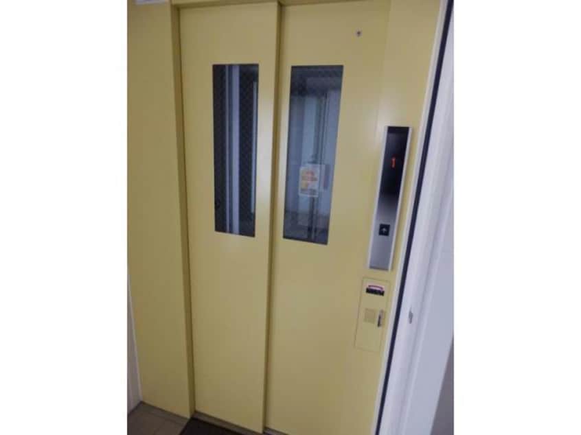  ブラントゥール伏見