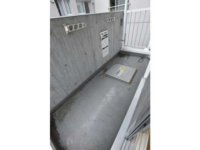  ブラントゥール伏見