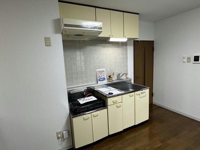  チェリーハイツ南郷