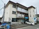 マンション鳩岡の外観