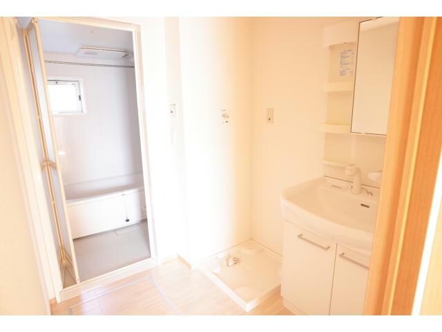  ハイムエルピスⅢ