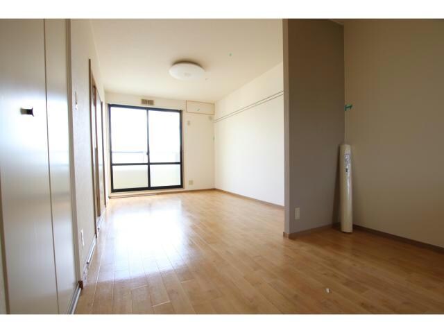  ルミエール東今宿B