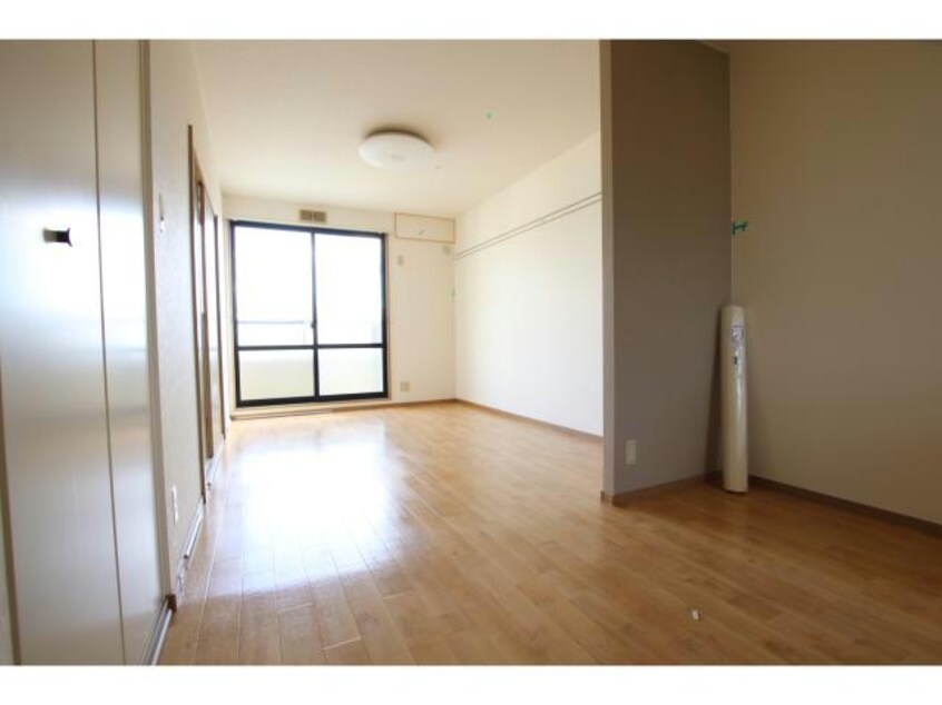  ルミエール東今宿B