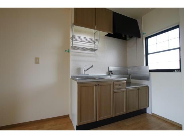  ルミエール東今宿B