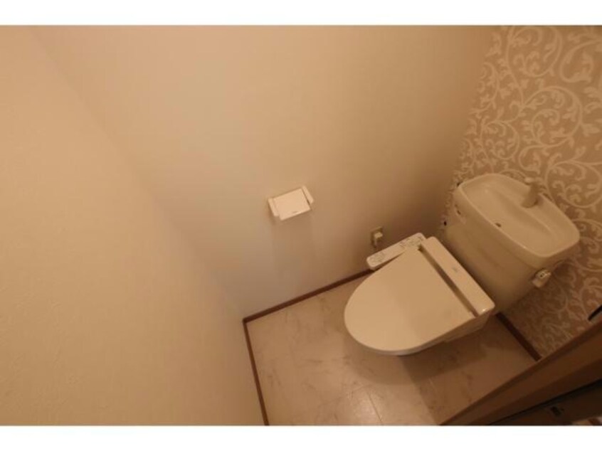  ルミエール東今宿B