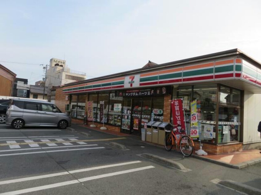 セブンイレブン姫路伊伝居店(コンビニ)まで262m 野里寺町中村コーポ