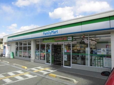 ファミリーマート西八代町店(コンビニ)まで435m ビヤン北八代