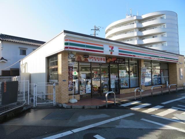 セブンイレブン姫路八代本町2丁目店(コンビニ)まで859m テルツォ南新在家