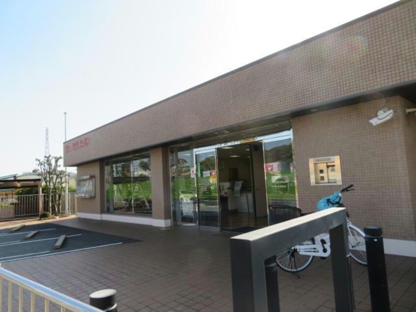 播州信用金庫花田支店(銀行)まで619m ロイヤルメゾンマエダ