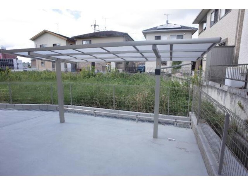  ラフィーネ横尾