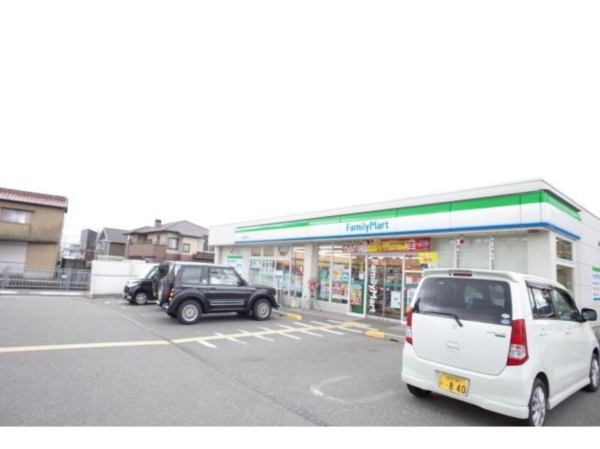 ファミリーマート福崎辻川西店(コンビニ)まで416m サンリット福崎Ⅱ