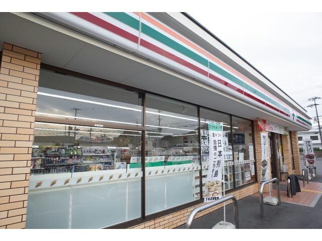 セブンイレブン姫路別所佐土店(コンビニ)まで324m グランペール古賀Ⅲ　B